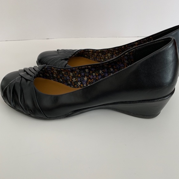 Mia Girl Black Basic Wedge Heel - Picture 5 of 6